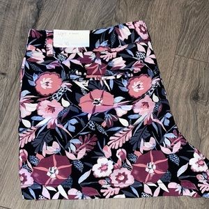 Loft 4” Floral Short with tags